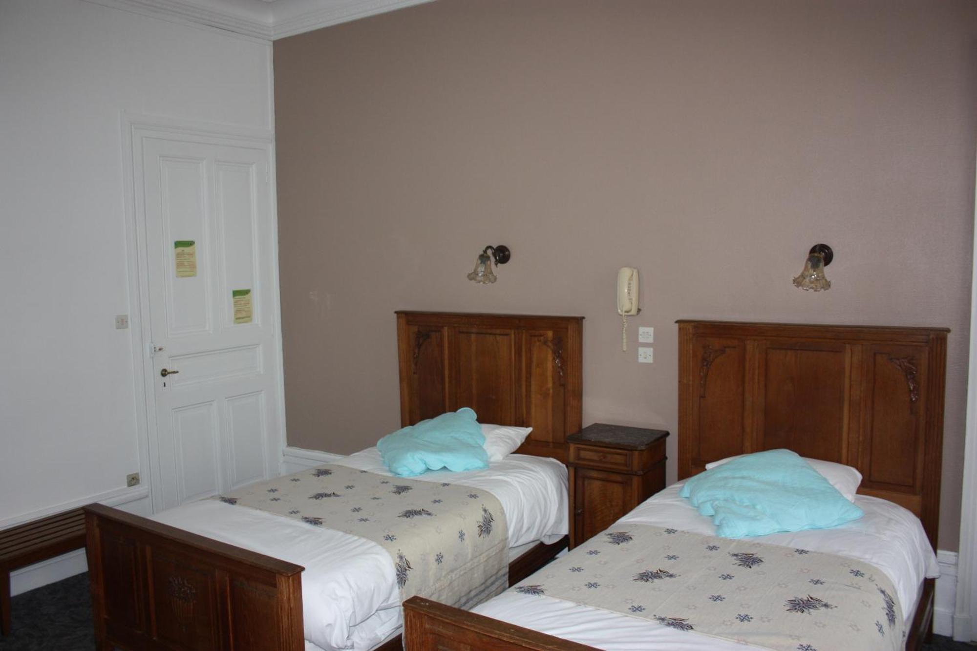 Hotel Savoy Aix-les-Bains Buitenkant foto